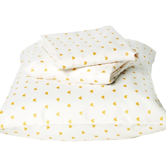 Pillowfort Bedding Pillowfort Gold Metallic Heart Twin Sheet Set